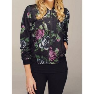 EUC Like New Lululemon Party Bomb Jacket Size 6 Reversible Garden Party colorway